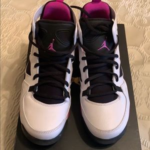 Jordan sneakers 6.5 Y 💥✨FLASH SALE✨💥